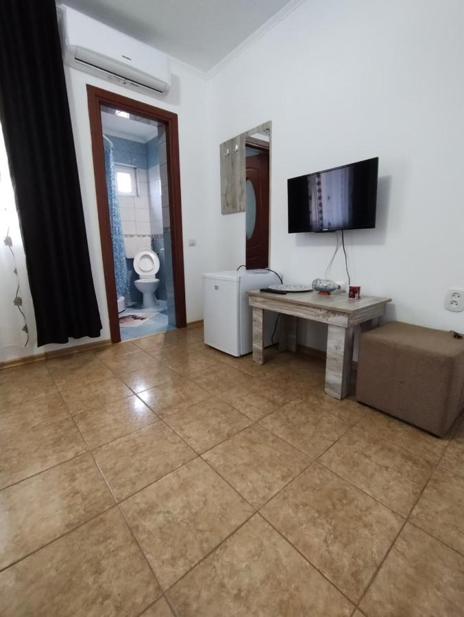 Отель Casa Aura 1 Костинешти Экстерьер фото